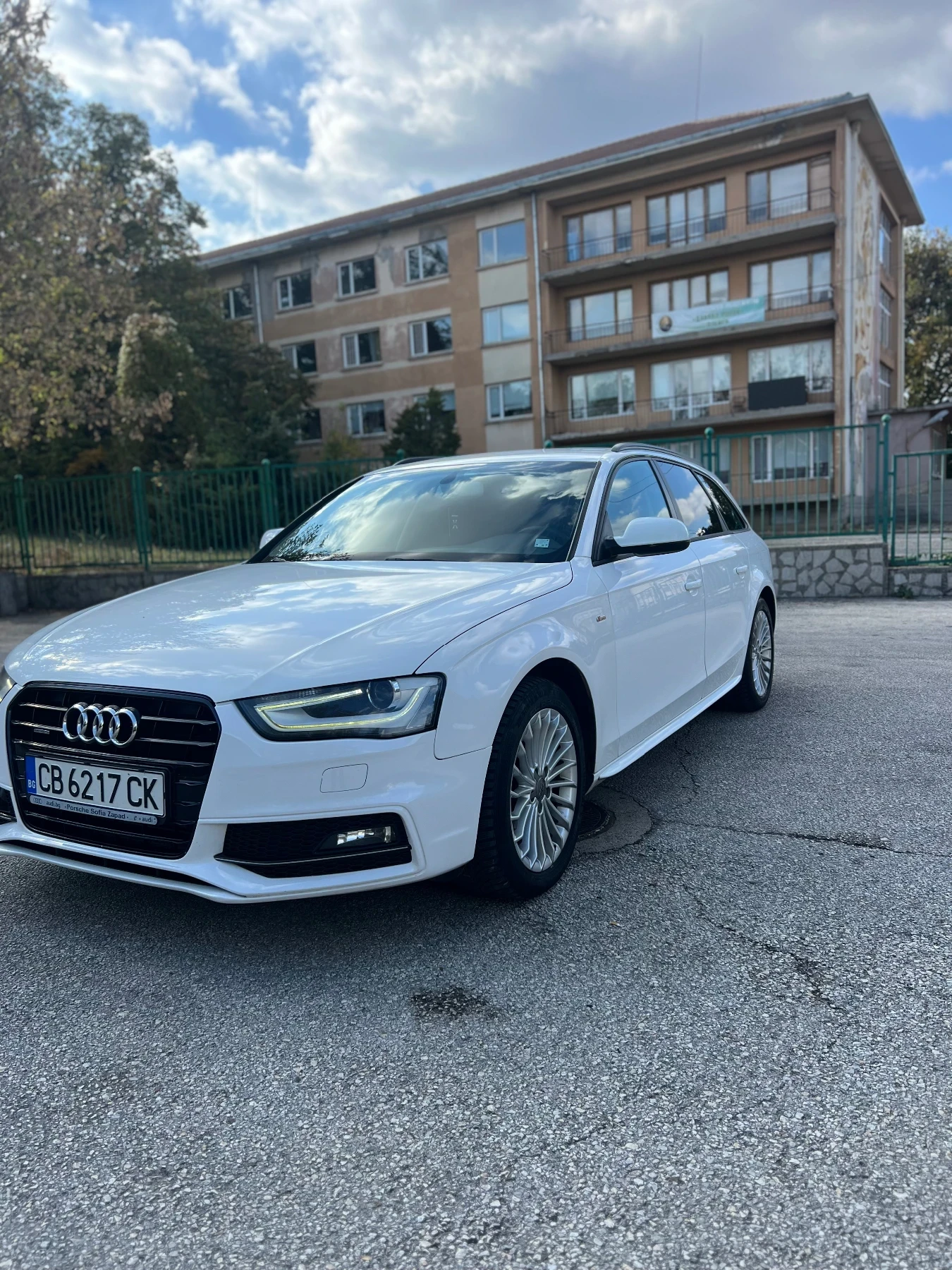 Audi A4, снимка 2 - Автомобили и джипове - 56580207