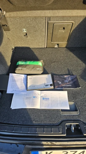 Volvo XC40, снимка 14