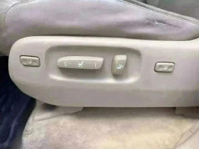 Lexus LX 570 От Тексас * * 7 Места  * * Сервизна История * * , снимка 13