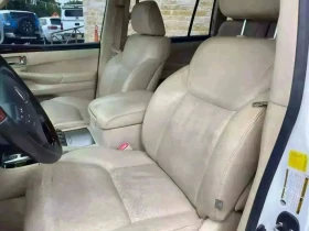 Lexus LX 570 От Тексас * * 7 Места  * * Сервизна История * * , снимка 14
