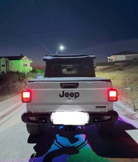 ����� �� �������� �� Jeep Gladiator Sport 3.6 V6 4x4 ���������