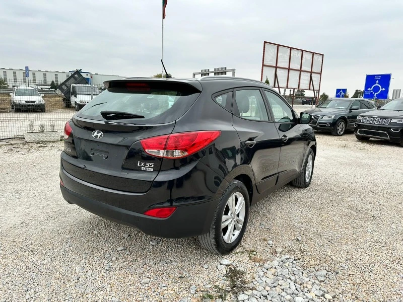 Hyundai IX35 2.0CRDI-КЛИМАТРОНИК, снимка 7 - Автомобили и джипове - 49575764