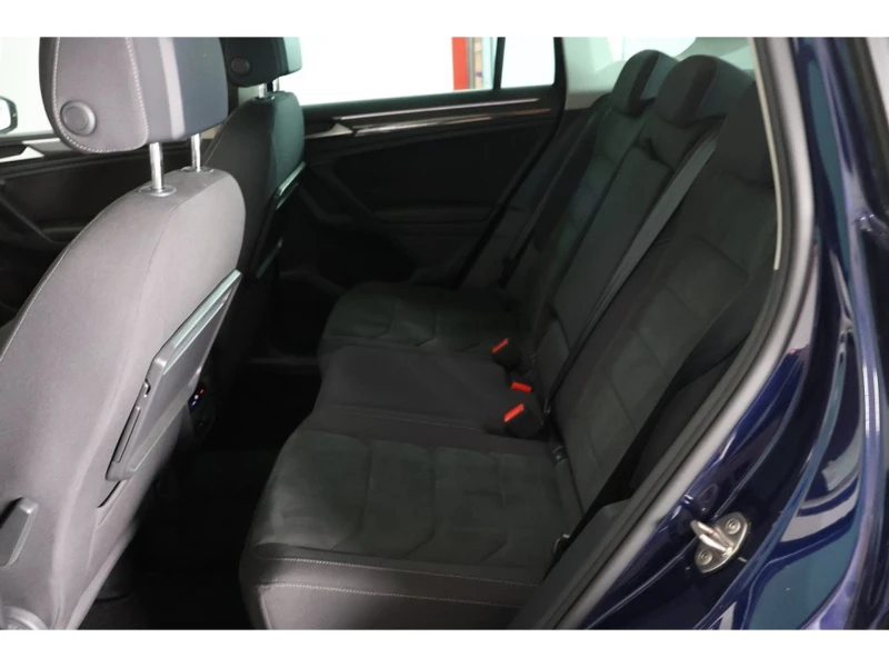 VW Tiguan 1.5 TSI, снимка 8 - Автомобили и джипове - 50163150