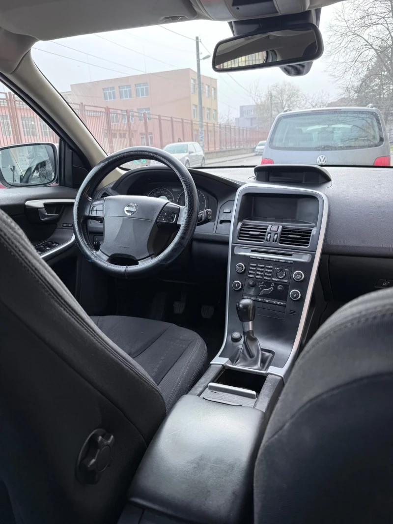 Volvo XC60, снимка 7 - Автомобили и джипове - 52741049