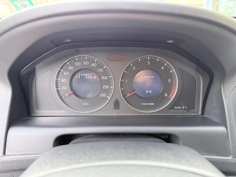 Volvo XC60, снимка 5 - Автомобили и джипове - 52741049