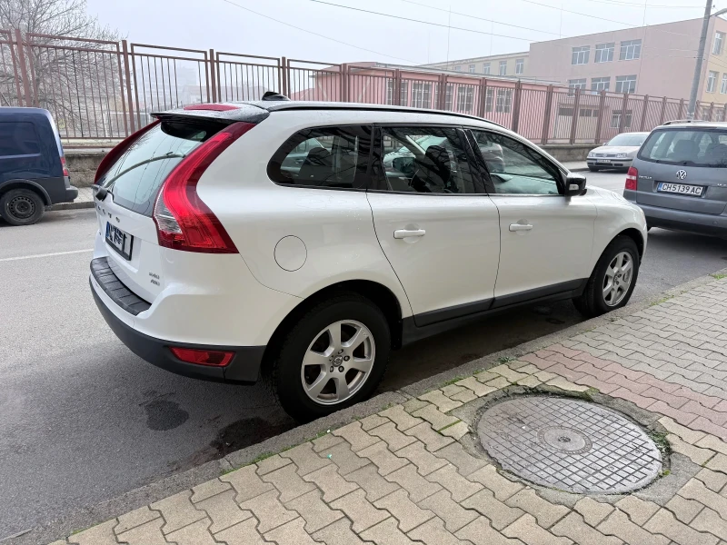 Volvo XC60, снимка 3 - Автомобили и джипове - 52741049