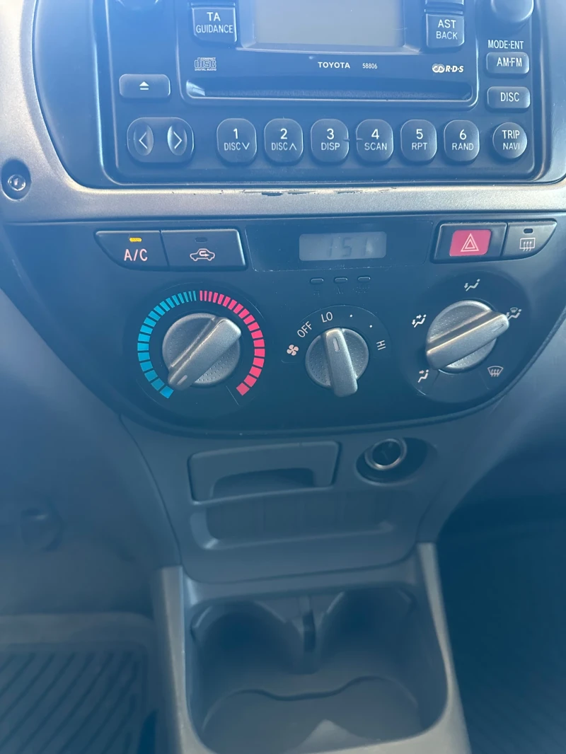 Toyota Rav4, снимка 12 - Автомобили и джипове - 52849860