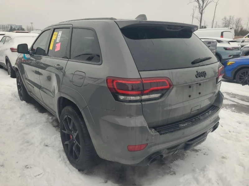 Jeep Grand cherokee SRT  CARFAX, снимка 4 - Автомобили и джипове - 53020067
