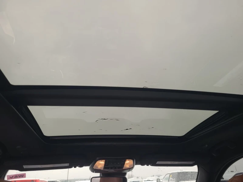 Jeep Grand cherokee SRT  CARFAX, снимка 12 - Автомобили и джипове - 53020067