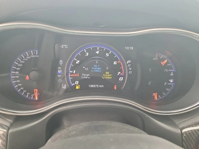 Jeep Grand cherokee SRT  CARFAX, снимка 9 - Автомобили и джипове - 53020067