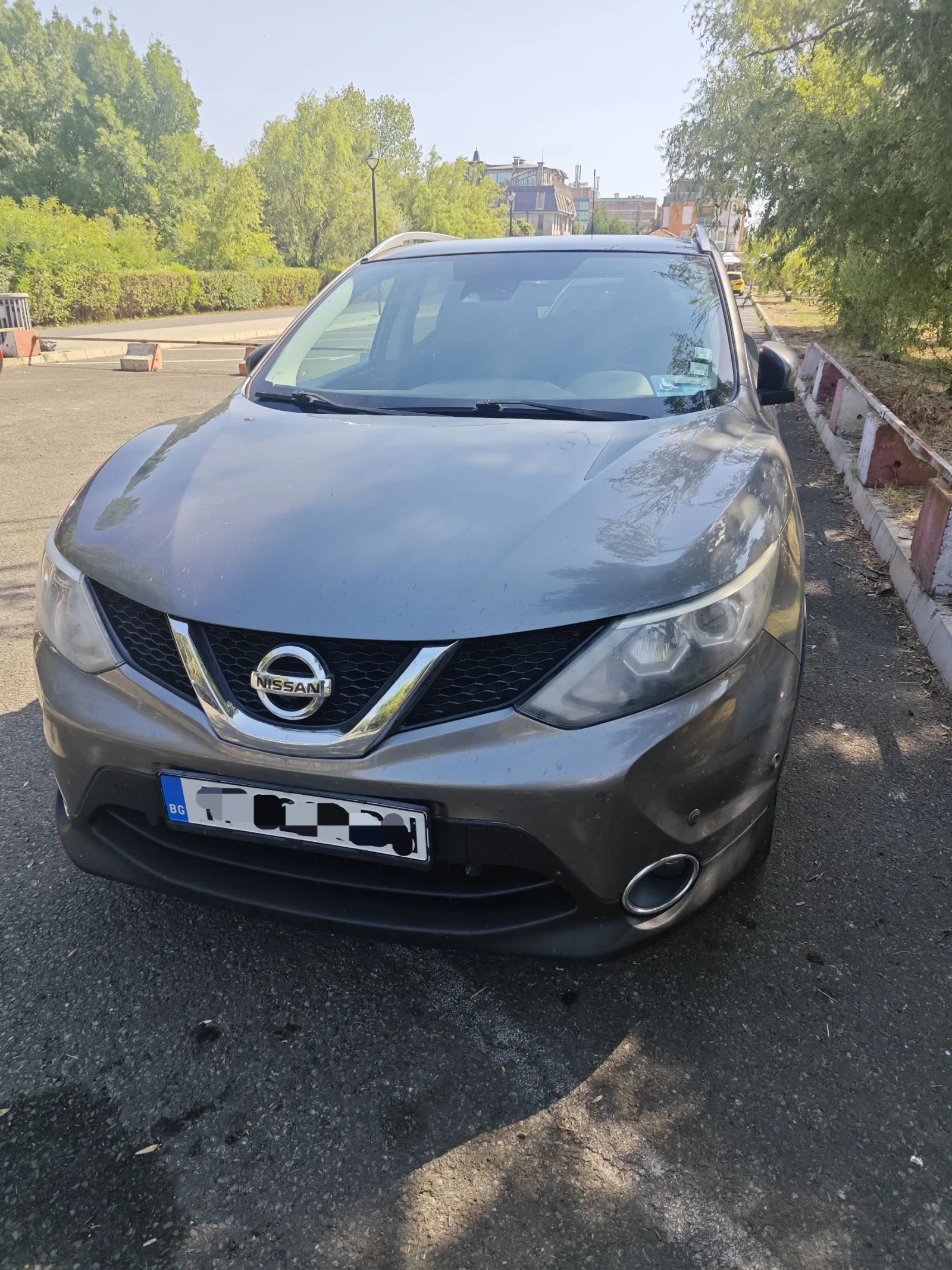 Nissan Qashqai 1.6Dci TEKNA 4X4 Full Екстри , снимка 1