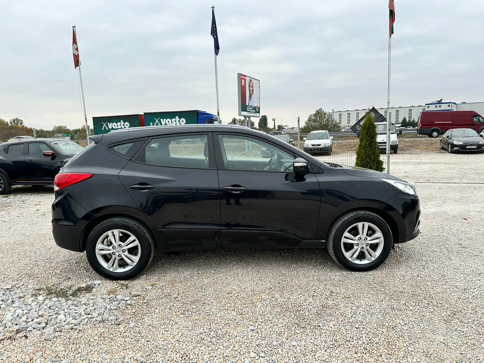 Hyundai IX35 2.0CRDI-КЛИМАТРОНИК - изображение 5