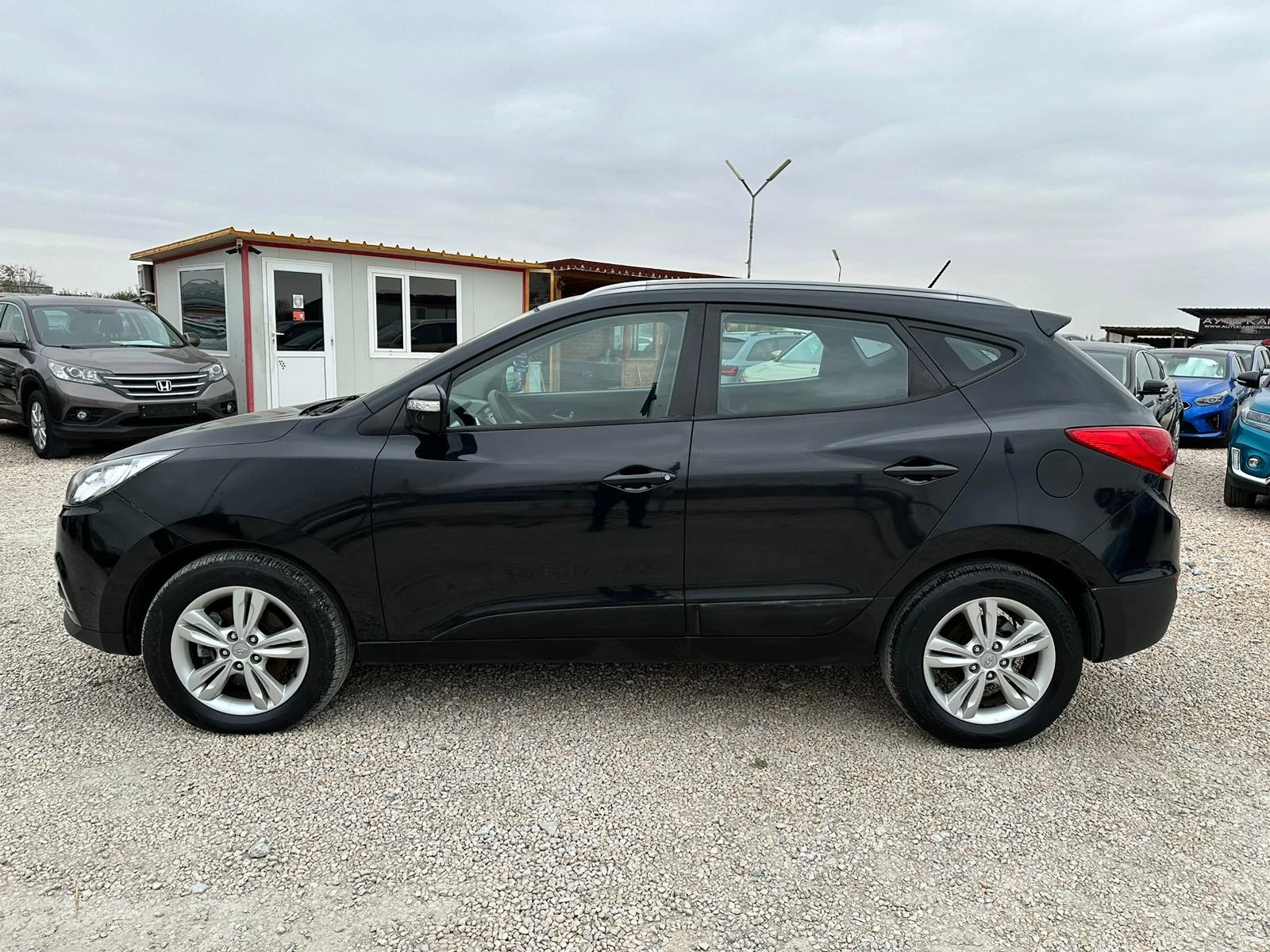 Hyundai IX35 2.0CRDI-КЛИМАТРОНИК - изображение 4