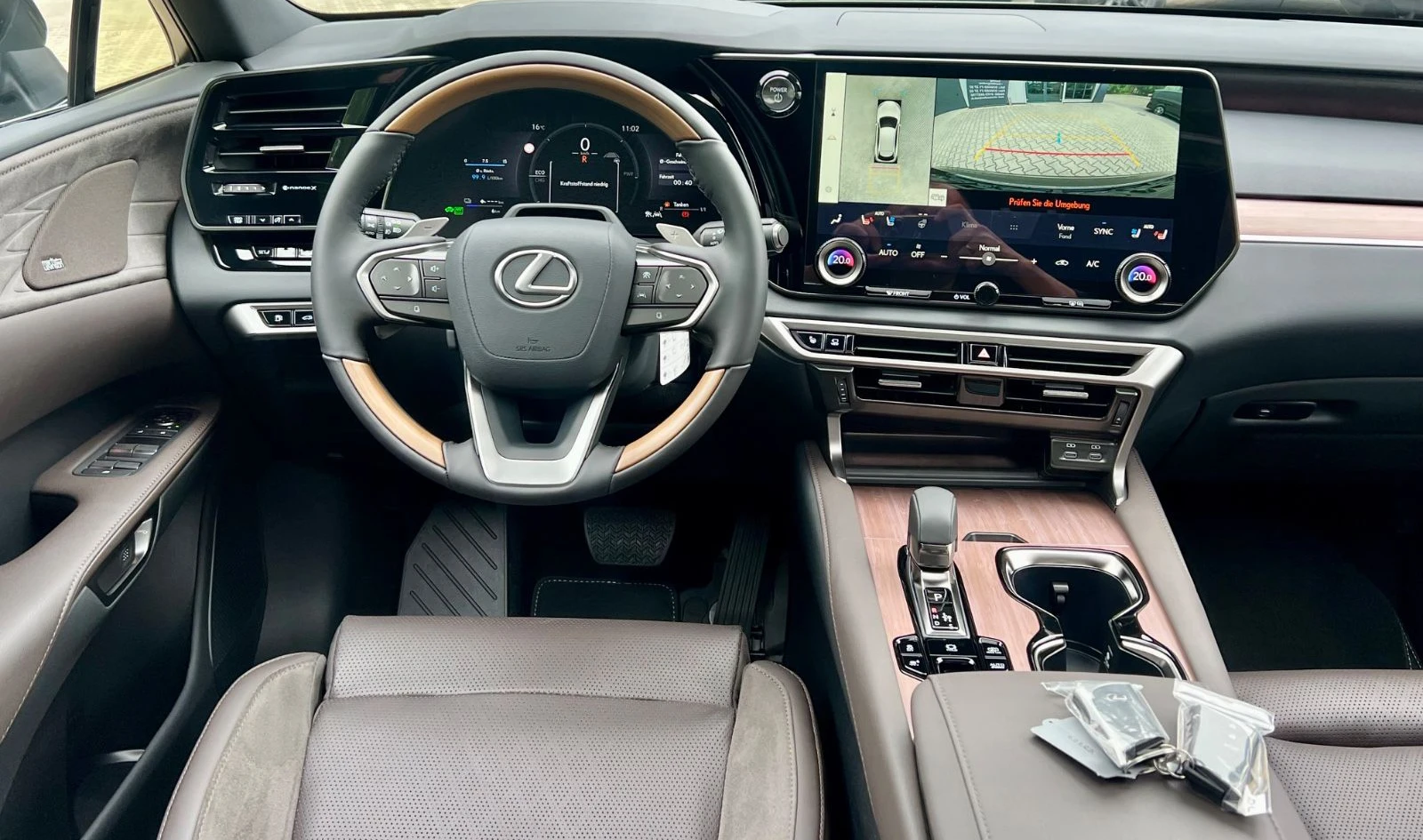 Lexus RX 450h plus E-FOUR/LUXURY/360/ACC/PANO/MARK LEV./CARPLAY/154f - изображение 9