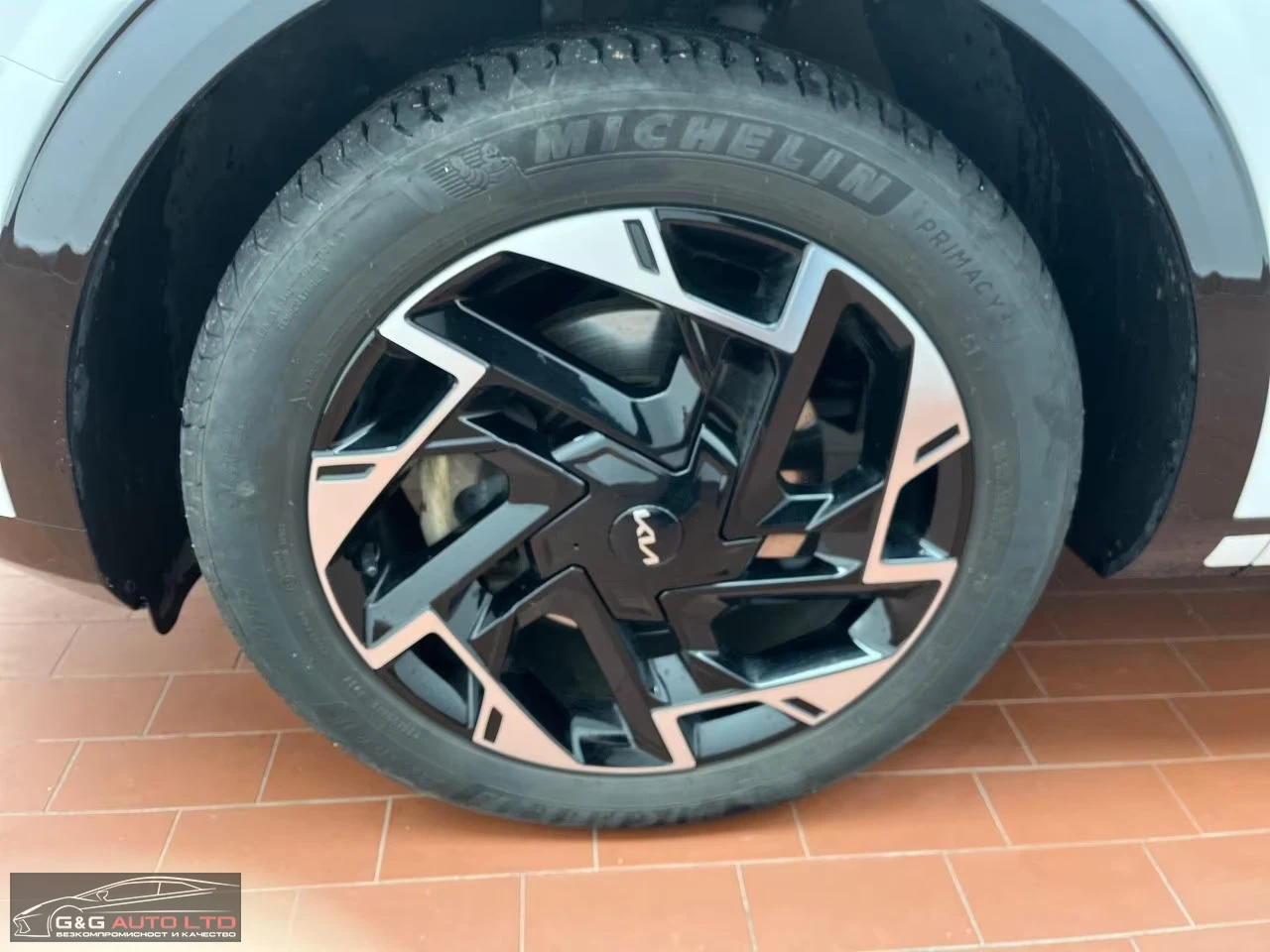 Kia Sportage 1.6T-GDI/265HP/PHEV/GT-LINE/PANO/4WD/360/499g - изображение 8