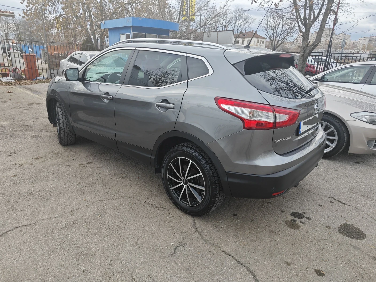 Nissan Qashqai 1.6Dci TEKNA 4X4 Full Екстри  - изображение 3