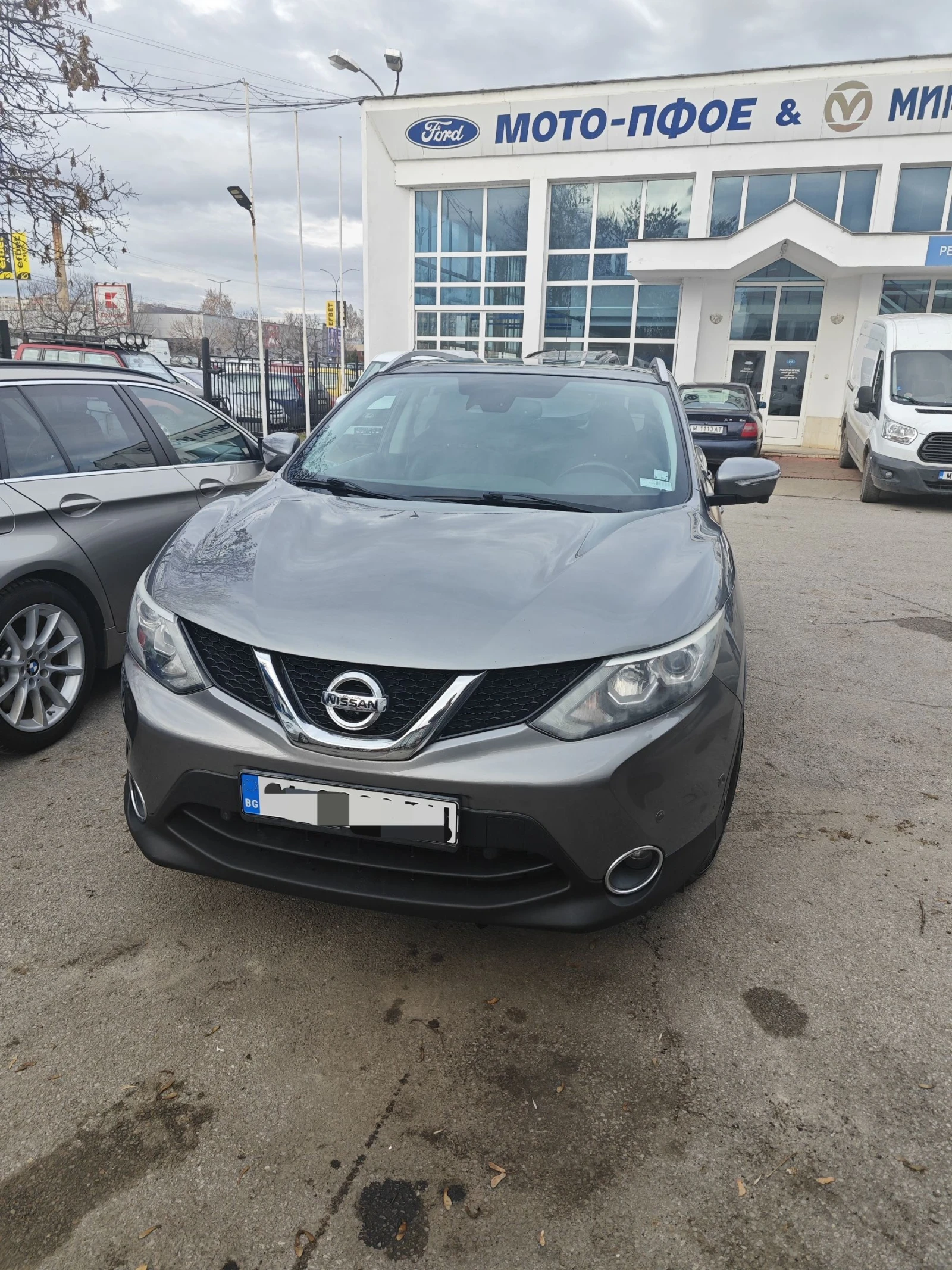 Nissan Qashqai 1.6Dci TEKNA 4X4 Full Екстри  - изображение 2