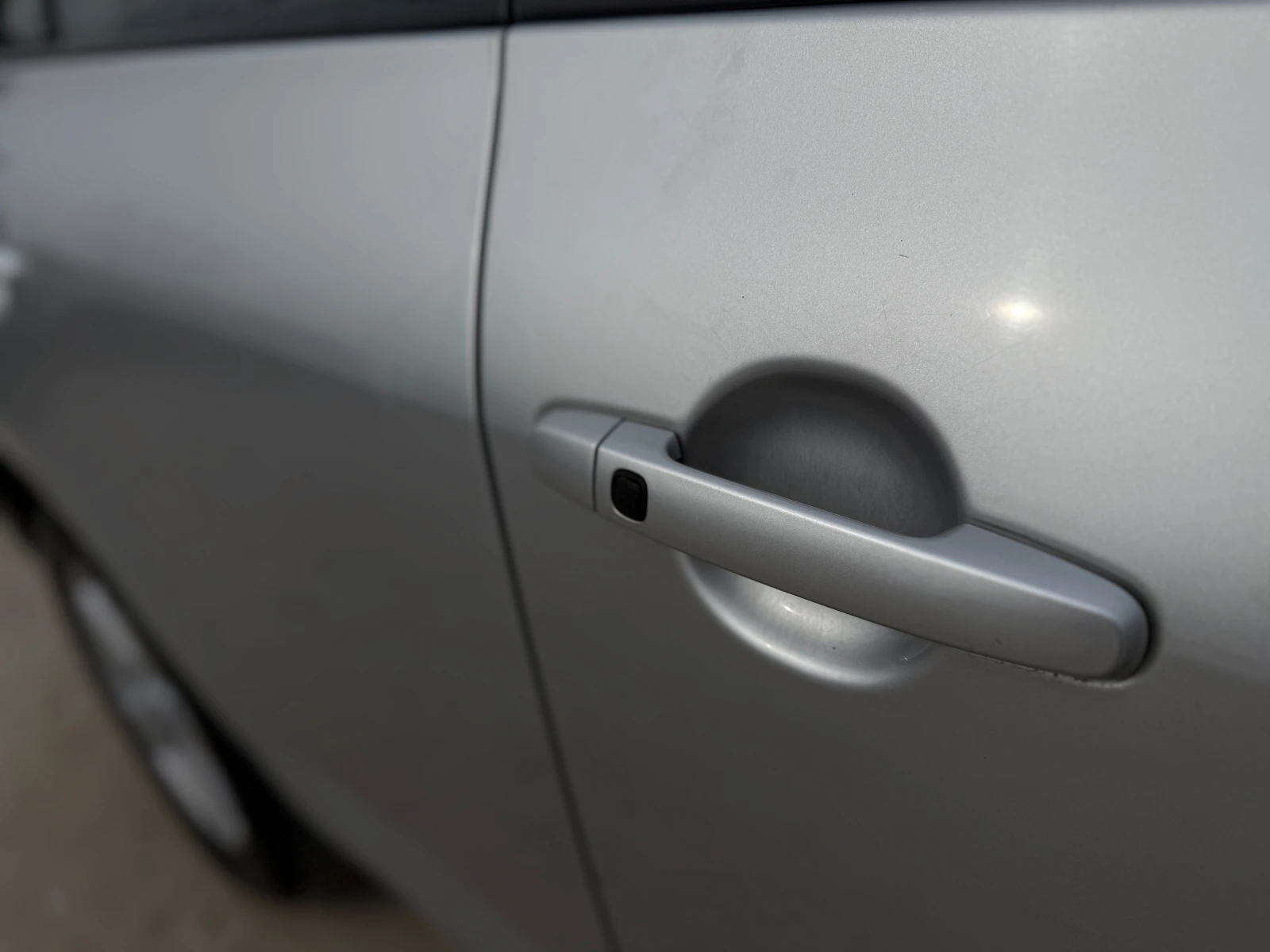 Toyota Rav4 2.2* D4D* 138 000km* , снимка 6 - Автомобили и джипове - 53737504