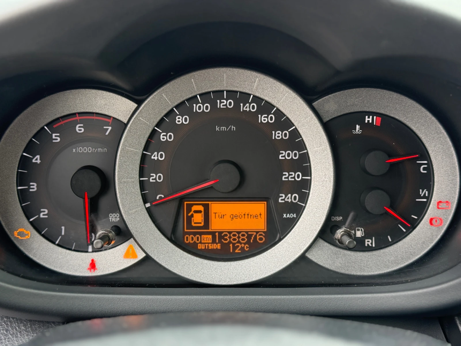 Toyota Rav4 2.2* D4D* 138 000km* , снимка 10 - Автомобили и джипове - 53737504