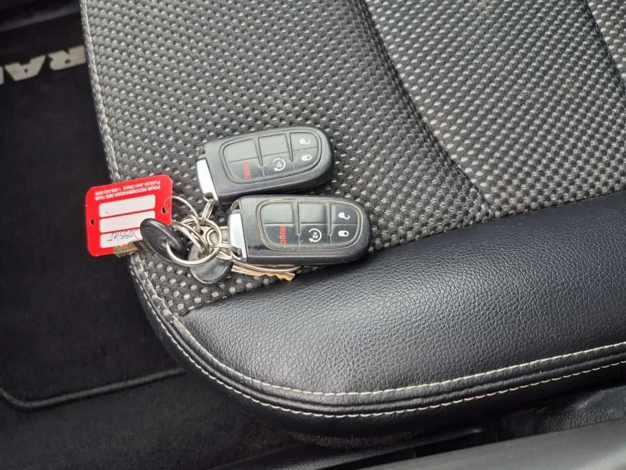 Dodge RAM 1500 SPORT CREW/CARFAX/ 2 �����/�������/ | Mobile.bg � ����������� 9