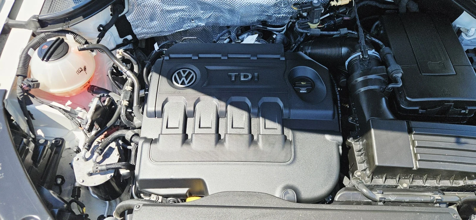 VW Tiguan 2015г12м(2016г)евро-6, снимка 7 - Автомобили и джипове - 54441107