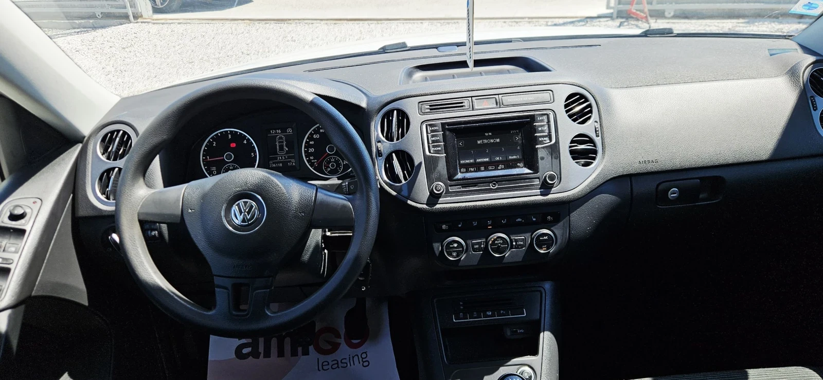 VW Tiguan 2015г12м(2016г)евро-6, снимка 14 - Автомобили и джипове - 54441107