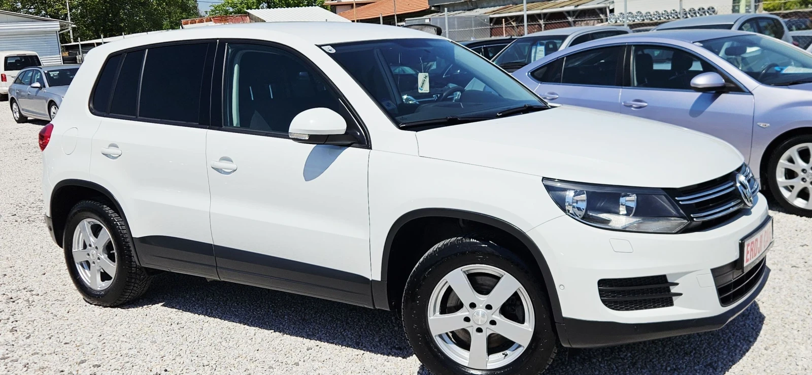VW Tiguan 2015г12м(2016г)евро-6, снимка 4 - Автомобили и джипове - 54441107