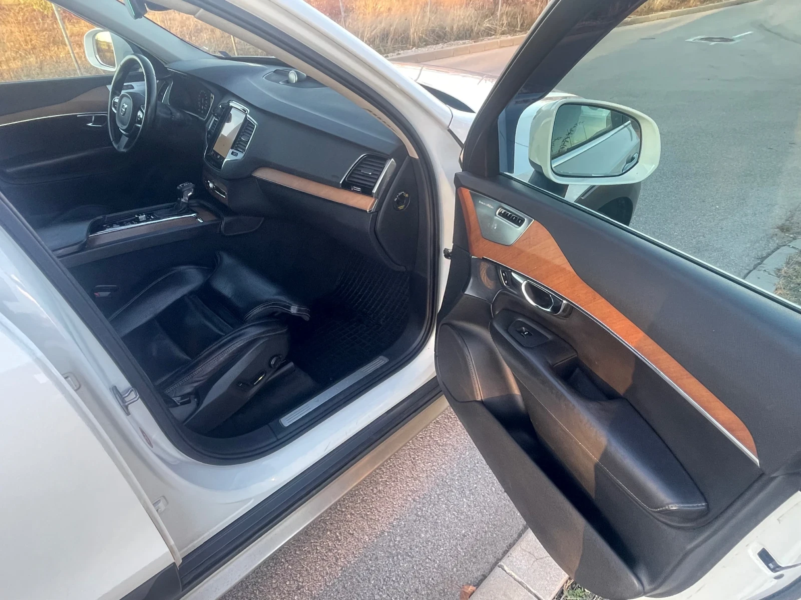 Volvo Xc90 D5 INSCRIPTION, снимка 5 - Автомобили и джипове - 54901210