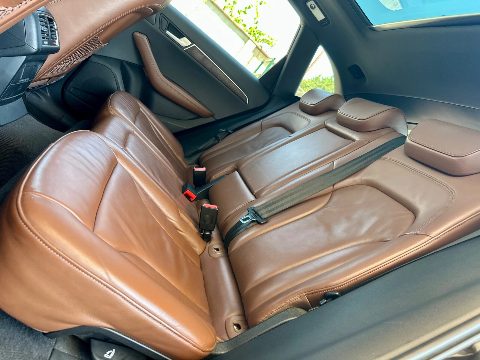 Audi Q5 2.0 TDI * EXECUTIVE* 3xSline* , снимка 14 - Автомобили и джипове - 55107778