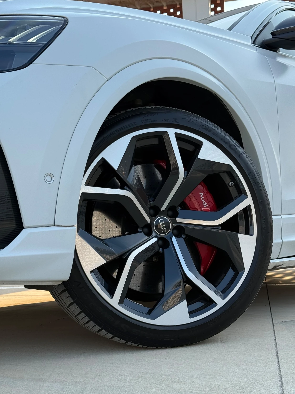 Audi RSQ8 2021* 360* ОБДУХ* МАСАЖ* B&O* PANO* КРАЙНА ЦЕНА, снимка 4 - Автомобили и джипове - 55194629