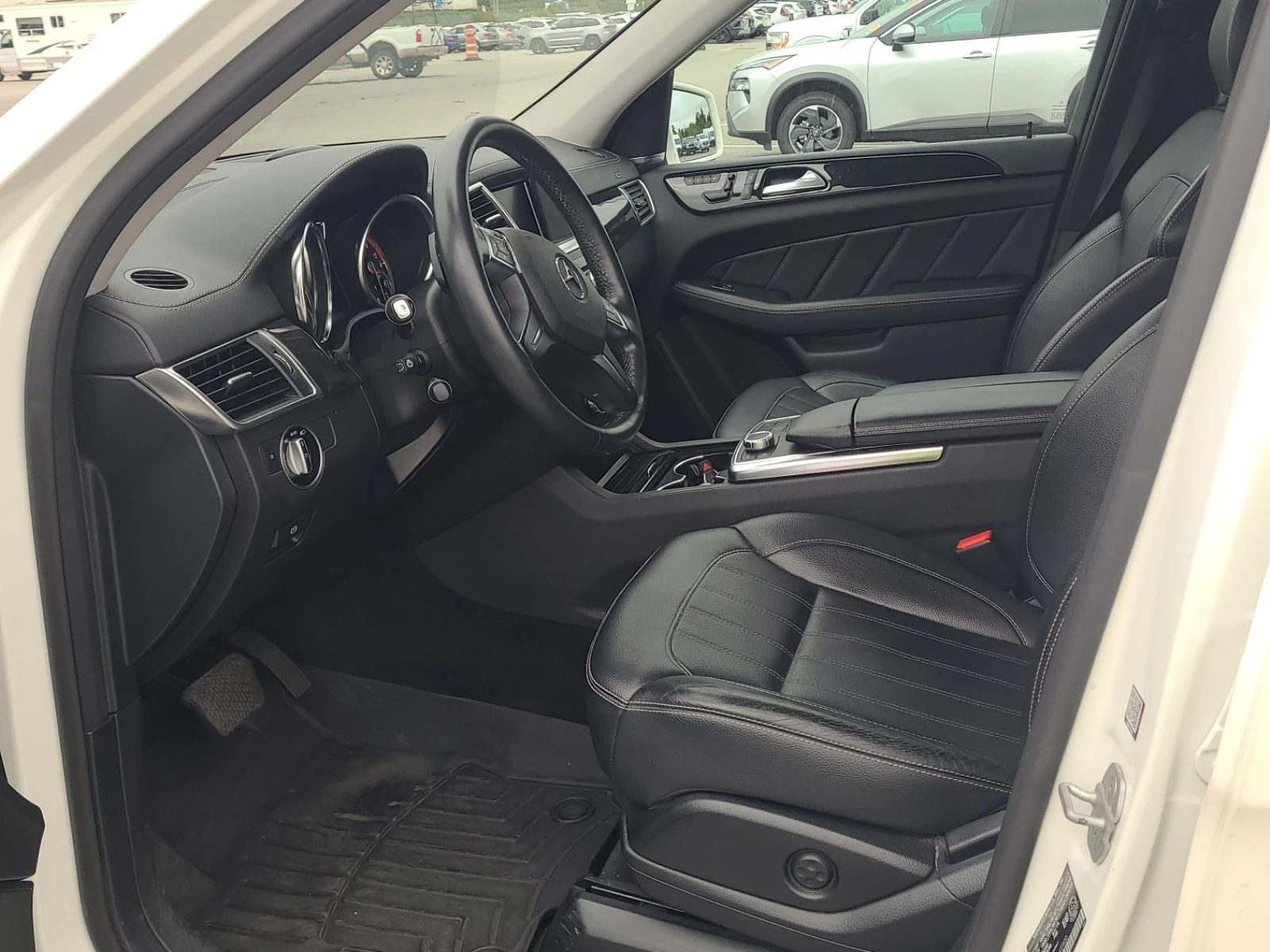 Mercedes-Benz GL 350 BlueTEC 4MATIC, снимка 5 - Автомобили и джипове - 55239590