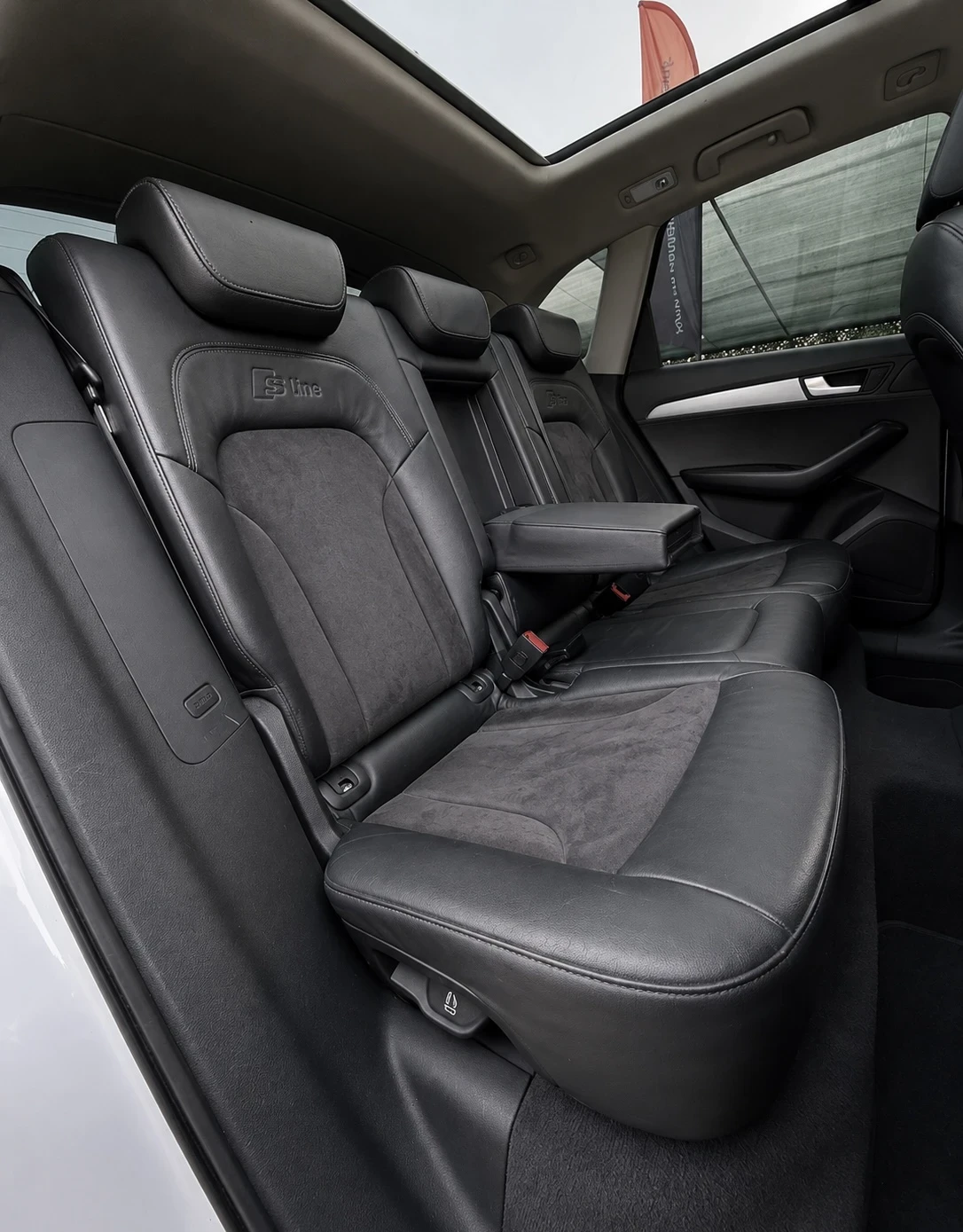 Audi Q5 3.0TDI| 240HP| QUATTRO| S-LINE| PANO| ЛИЗИНГ, снимка 9 - Автомобили и джипове - 55647158