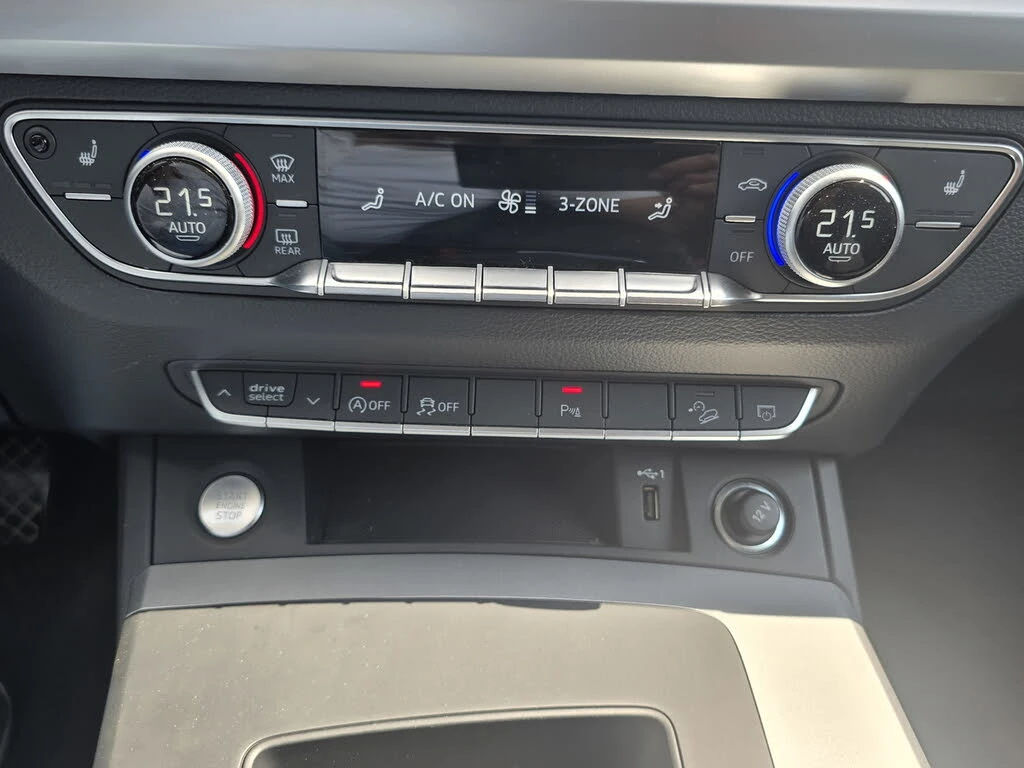 Audi Q5 Komfort * АвтоКредит (ЦЕНА ДО БГ), снимка 13 - Автомобили и джипове - 56133273