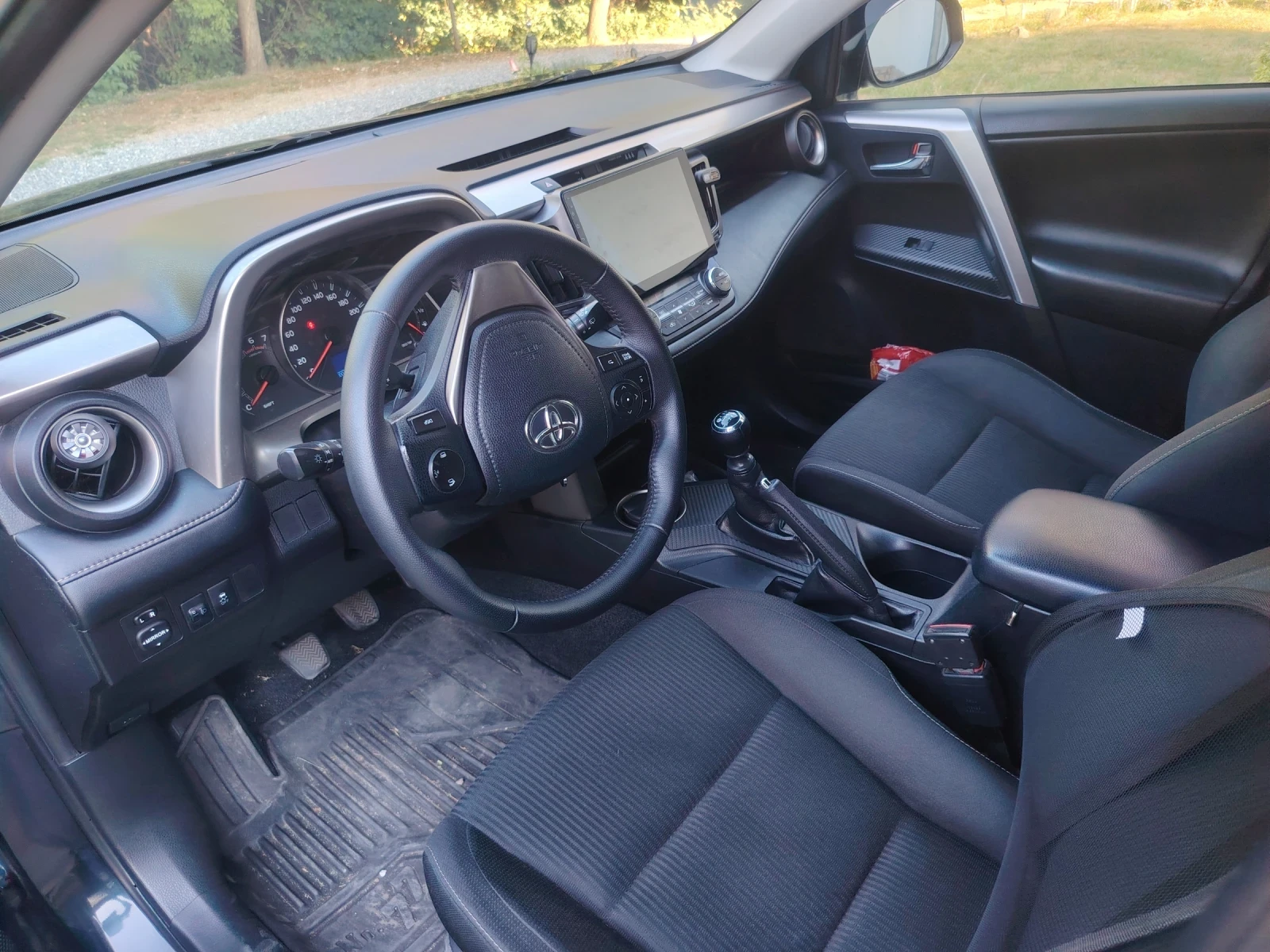 Toyota Rav4, снимка 11 - Автомобили и джипове - 56418557