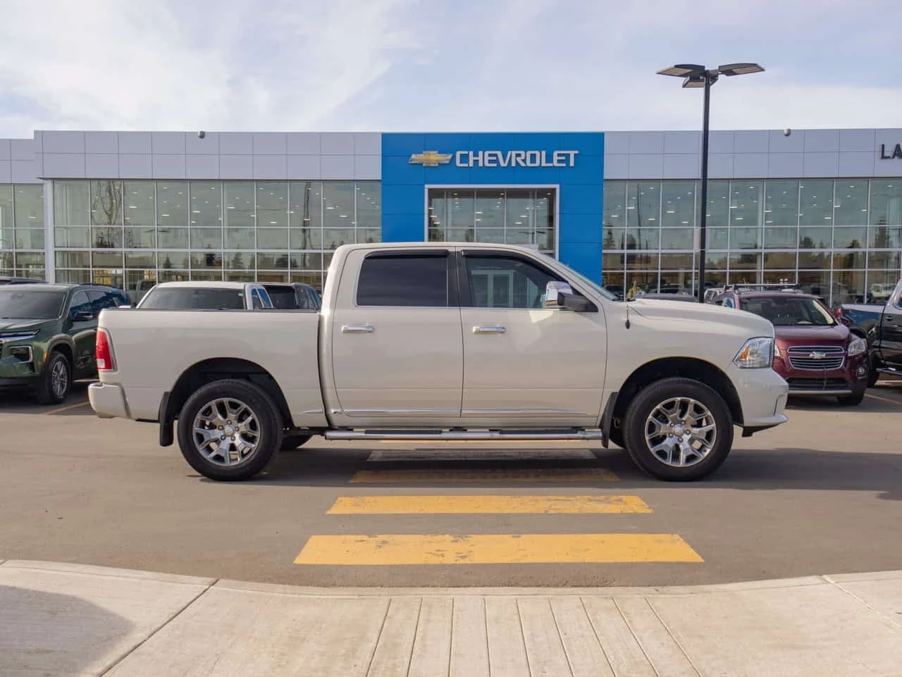 Dodge RAM 1500 * Limited 3.0L EcoDiesel | Power Sunroof * CARFAX  | Mobile.bg � ����������� 13