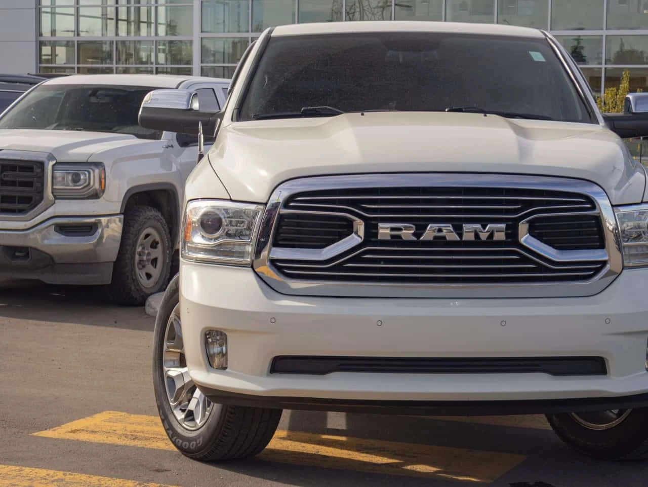 Dodge RAM 1500 * Limited 3.0L EcoDiesel | Power Sunroof * CARFAX  | Mobile.bg � ����������� 5