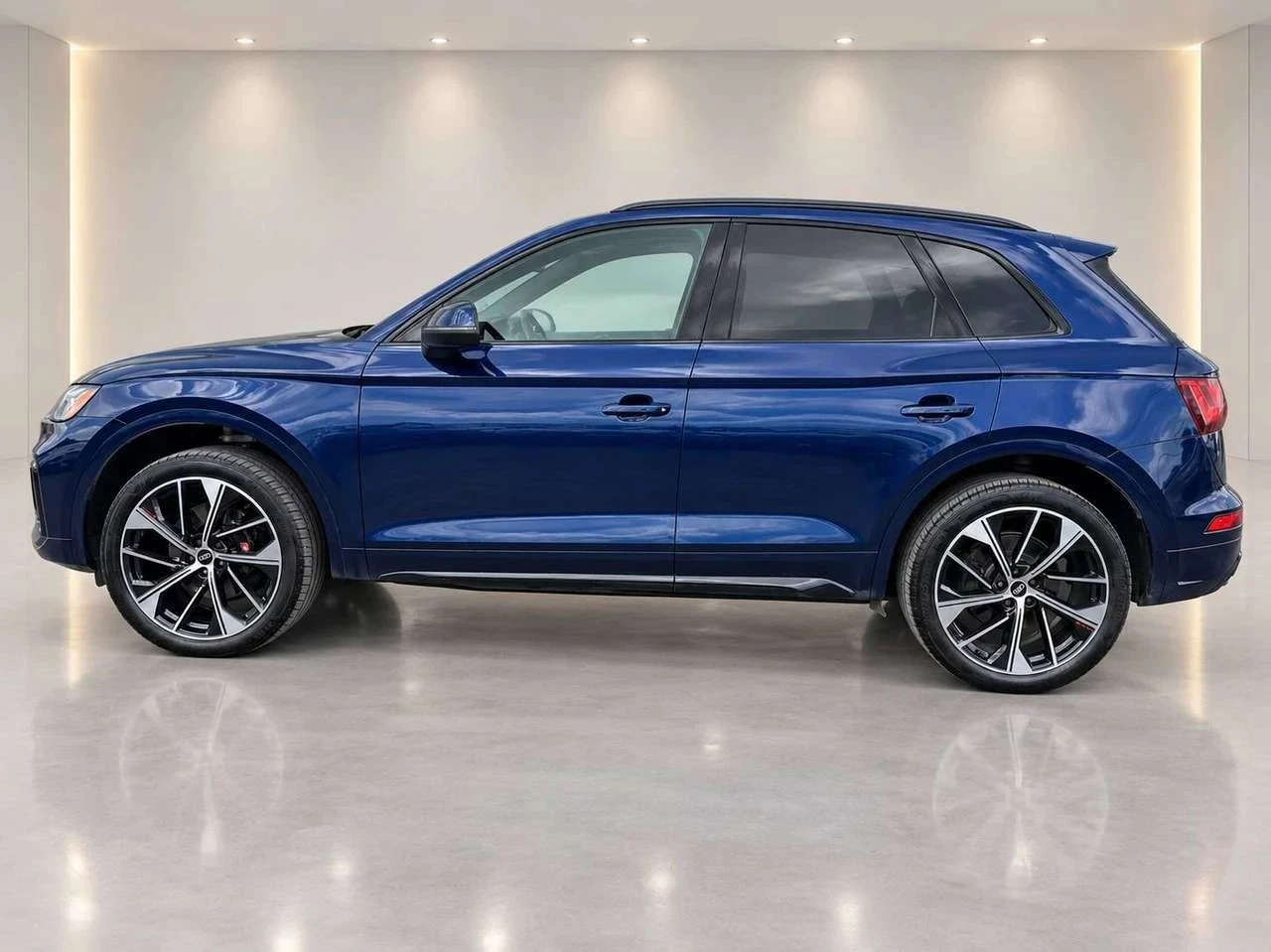 Audi SQ5, снимка 2 - Автомобили и джипове - 56689564