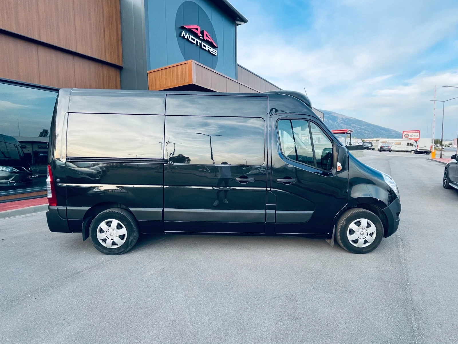 Renault Master  ХЛАДИЛЕН С ДВА АГРЕГАТА - изображение 4