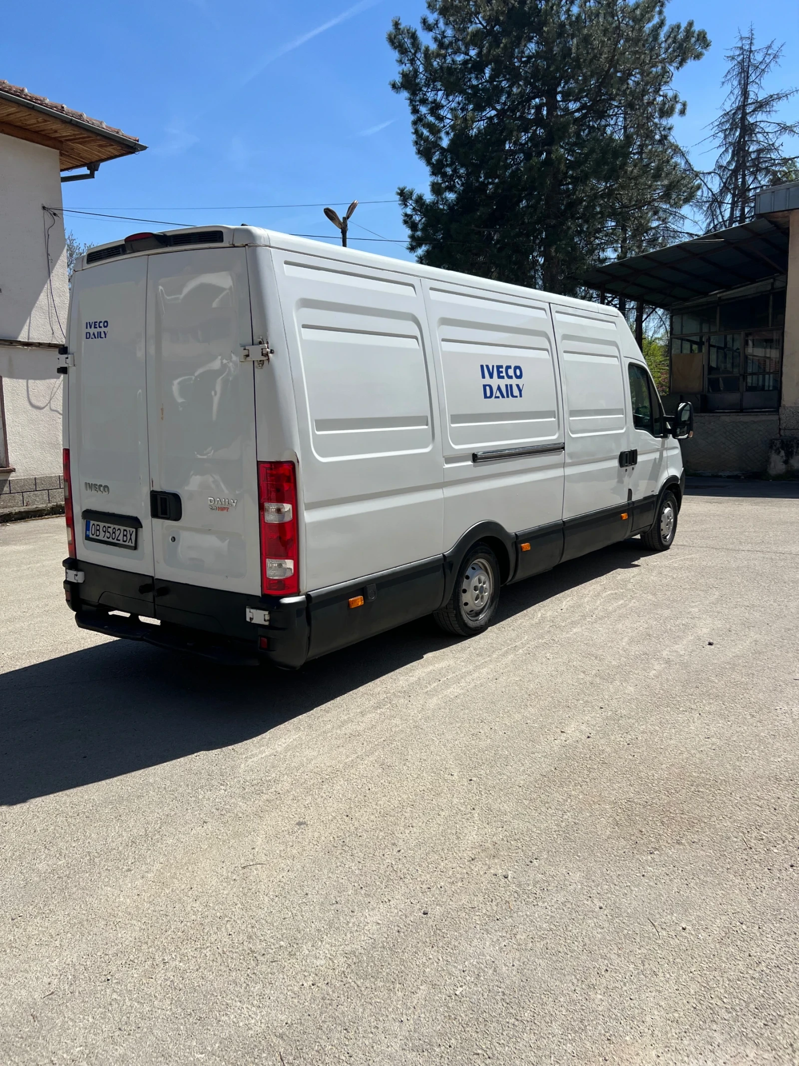 Iveco Daily, снимка 3 - Бусове и автобуси - 54311487