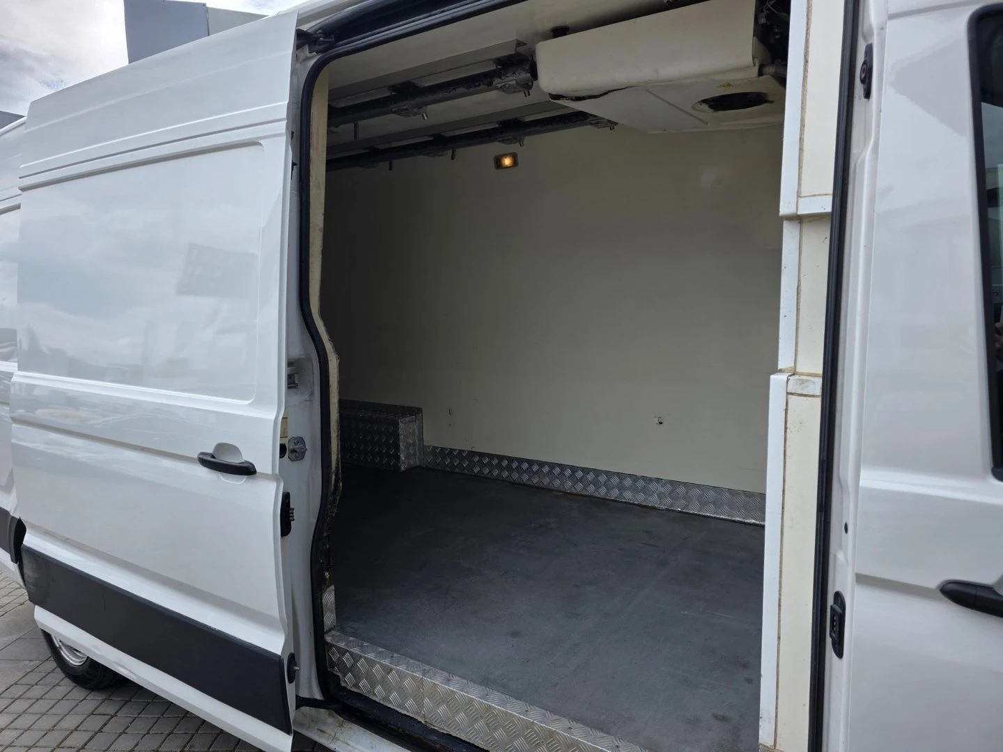VW Crafter | Mobile.bg � ����������� 10