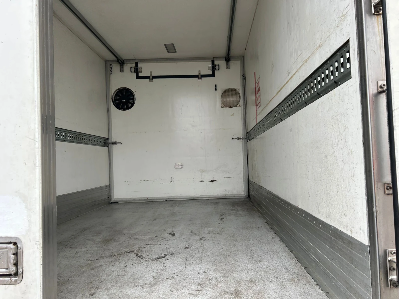 Nissan Atleon 3.0D 2010г.  Хладилен ИТАЛИЯ - изображение 5