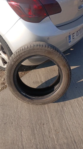 Гуми Летни 225/50R17, снимка 7 - Гуми и джанти - 52776030