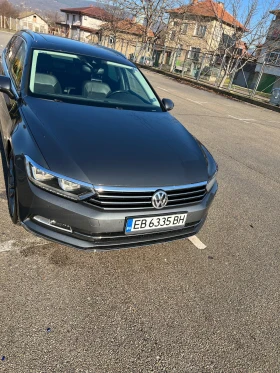 VW Passat 2.0 TDI DSG Highline Дигитално табло, снимка 13