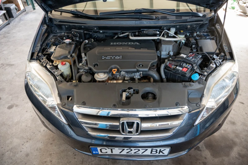 Honda Fr-v 2.2* 140кс* , снимка 17 - Автомобили и джипове - 47493525