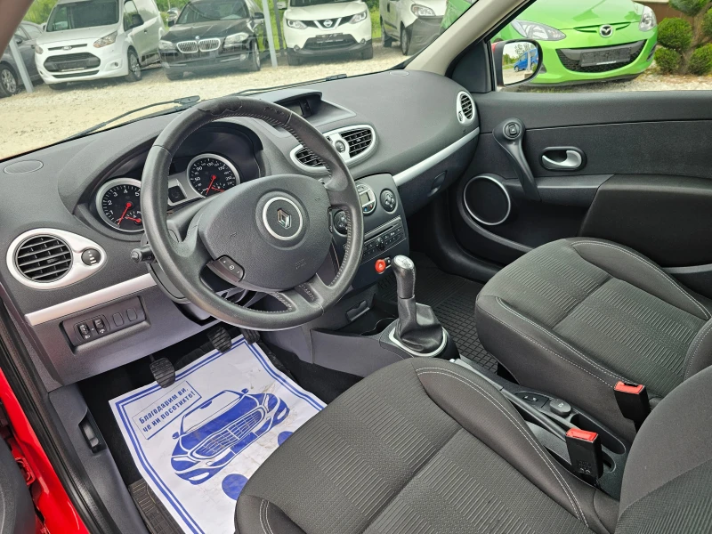 Renault Clio 1.2 КЛИМАТИК РЕАЛНИ КИЛОМЕТРИ, снимка 9 - Автомобили и джипове - 50220741