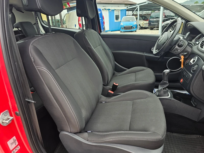 Renault Clio 1.2 КЛИМАТИК РЕАЛНИ КИЛОМЕТРИ, снимка 13 - Автомобили и джипове - 50220741