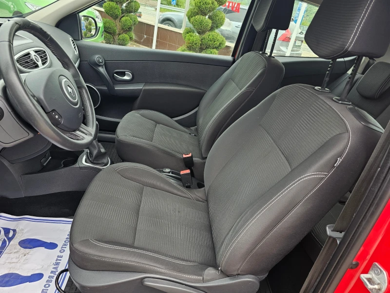 Renault Clio 1.2 КЛИМАТИК РЕАЛНИ КИЛОМЕТРИ, снимка 10 - Автомобили и джипове - 50220741