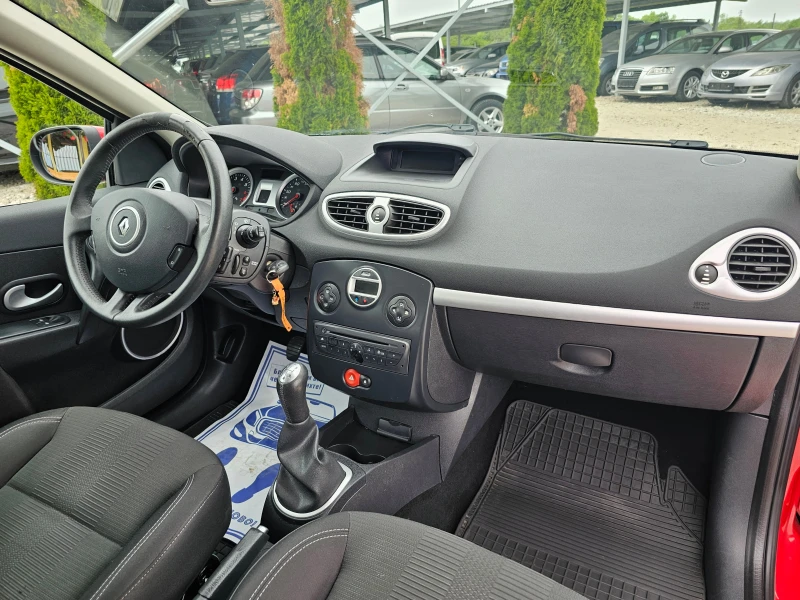 Renault Clio 1.2 КЛИМАТИК РЕАЛНИ КИЛОМЕТРИ, снимка 12 - Автомобили и джипове - 50220741