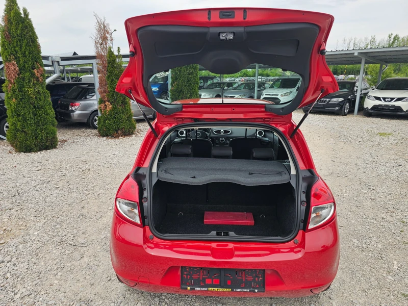 Renault Clio 1.2 КЛИМАТИК РЕАЛНИ КИЛОМЕТРИ, снимка 15 - Автомобили и джипове - 50220741