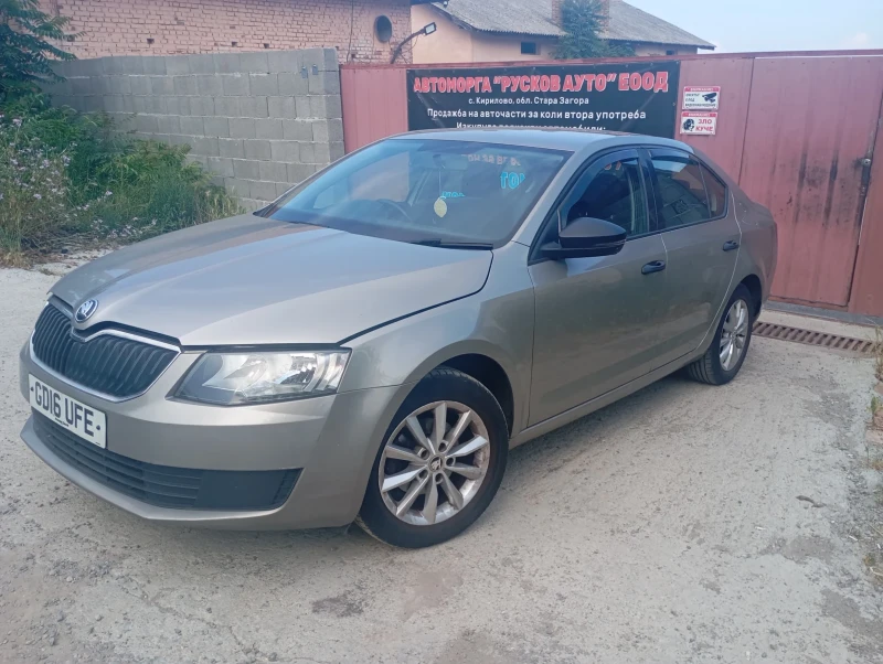 Skoda Octavia 1.6 тди, снимка 2 - Автомобили и джипове - 50621691